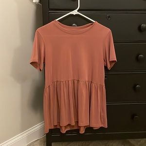 I’m not sure what the name of the color is but it’s American eagle in a size XS